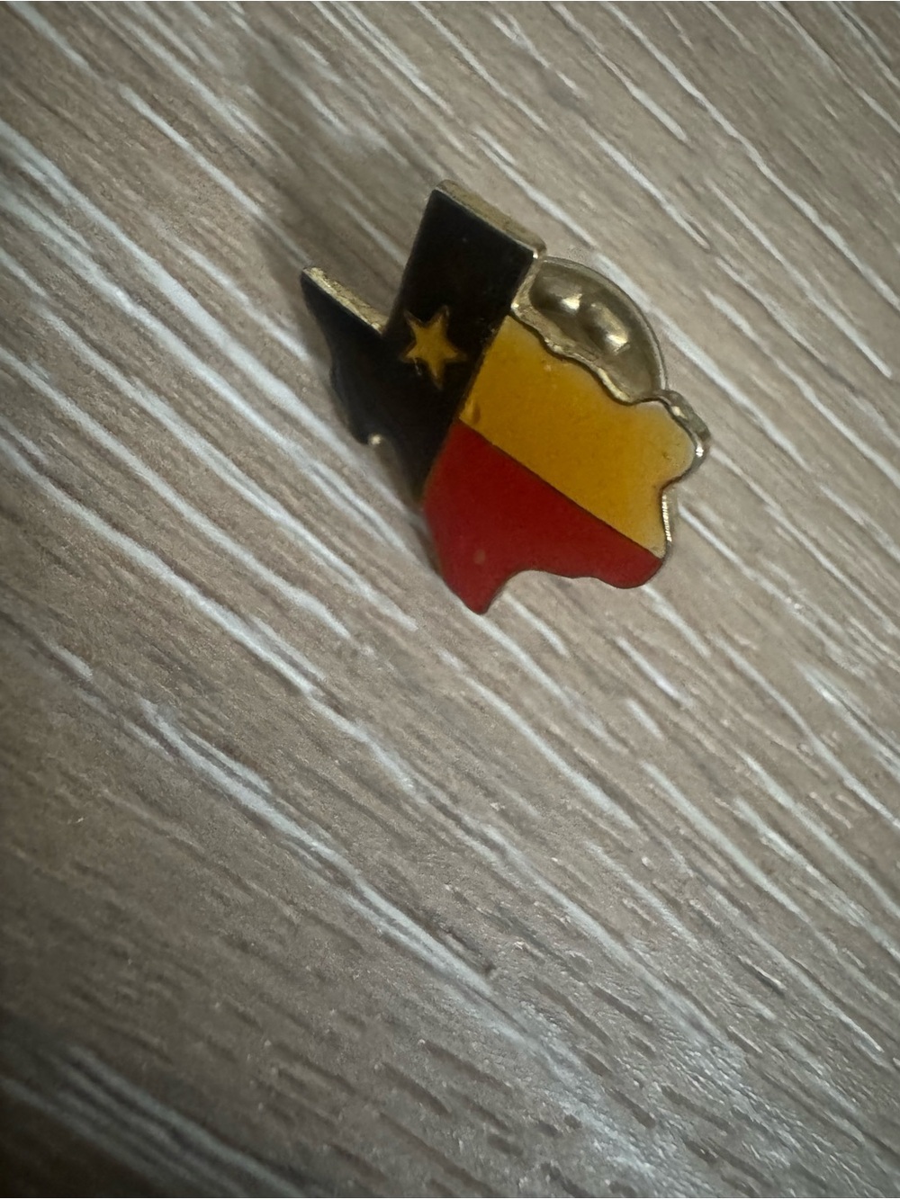 Texas flag state outline tie tack or tie pin